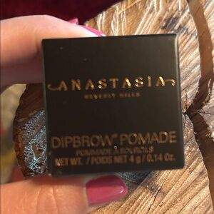 Anastasia Beverly Hills Dipbrow Pomade - Black Packaging with Gold Lettering
